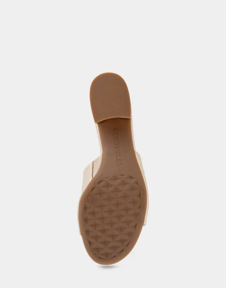AEROSOLE- WOMEN'S COMO HEELED SLIDE SANDAL - Image 4