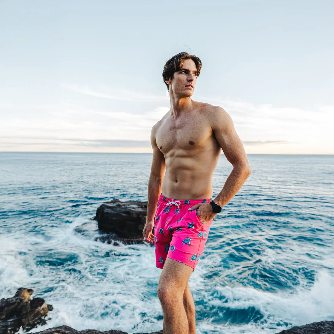 BERMIES- MEN'S SEA TURTLE 7" INSEAM SWIM TRUNKS - Image 4