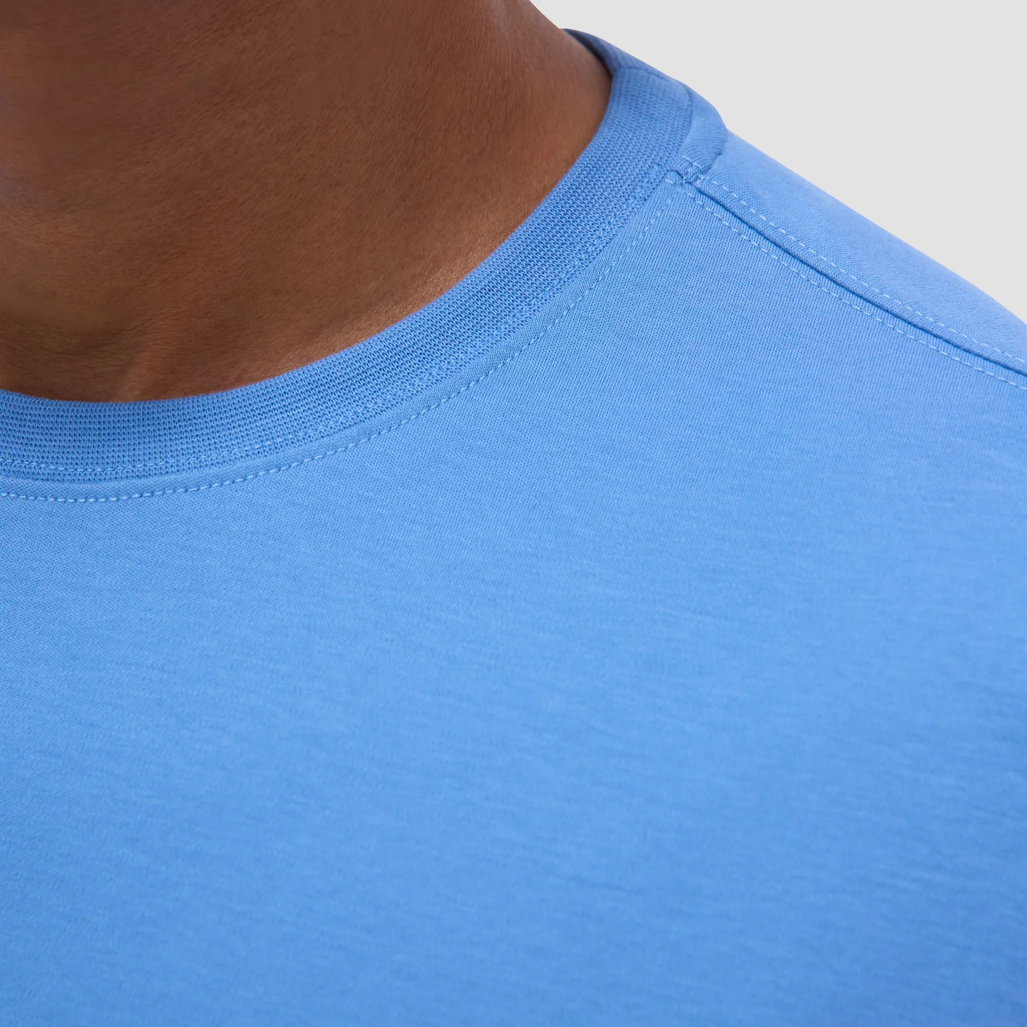 BUGATCHI - S/S HANK PIMA CREW NECK ISF1500F5 - Image 6