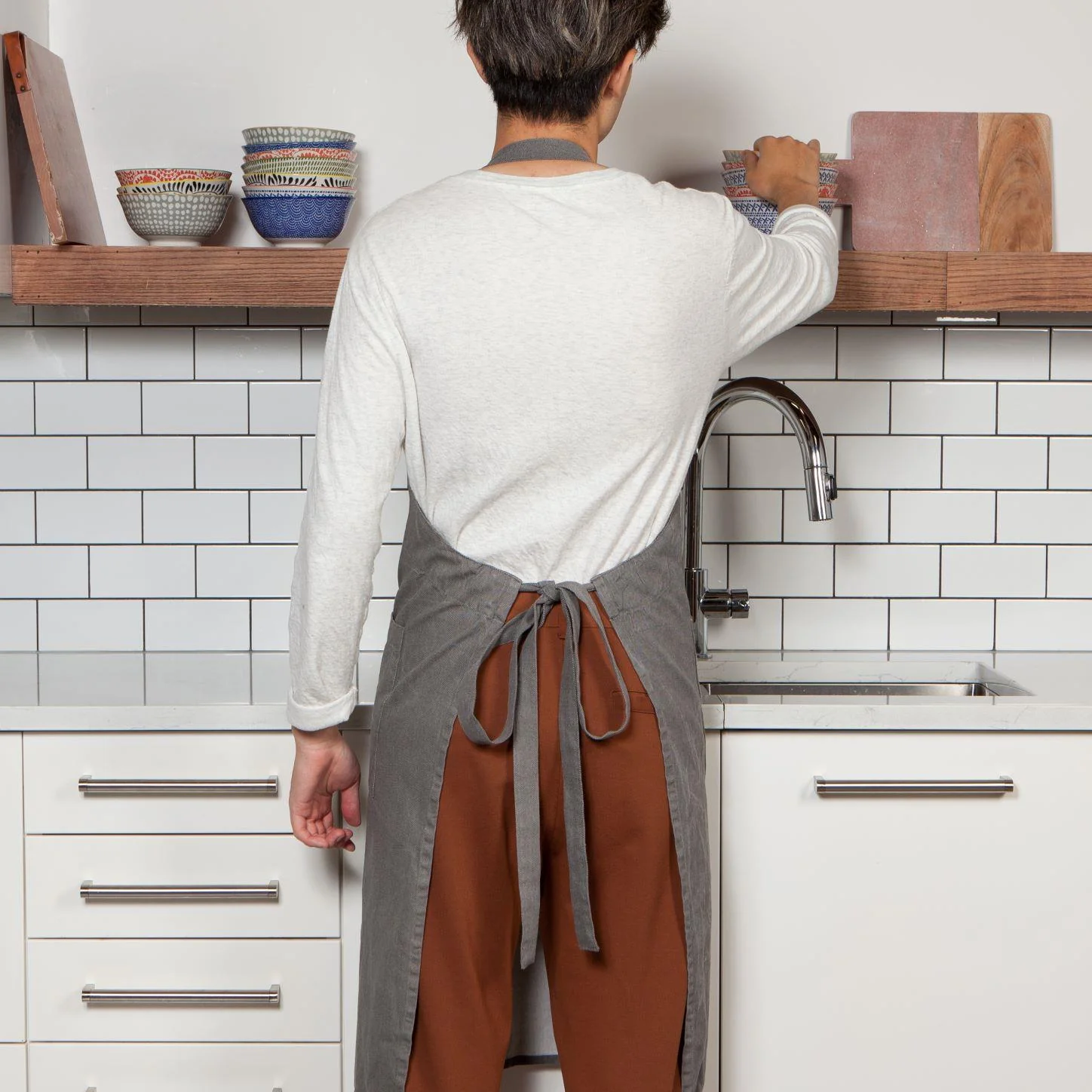 DANICA- Shadow Gray Stonewash Apron - Image 4