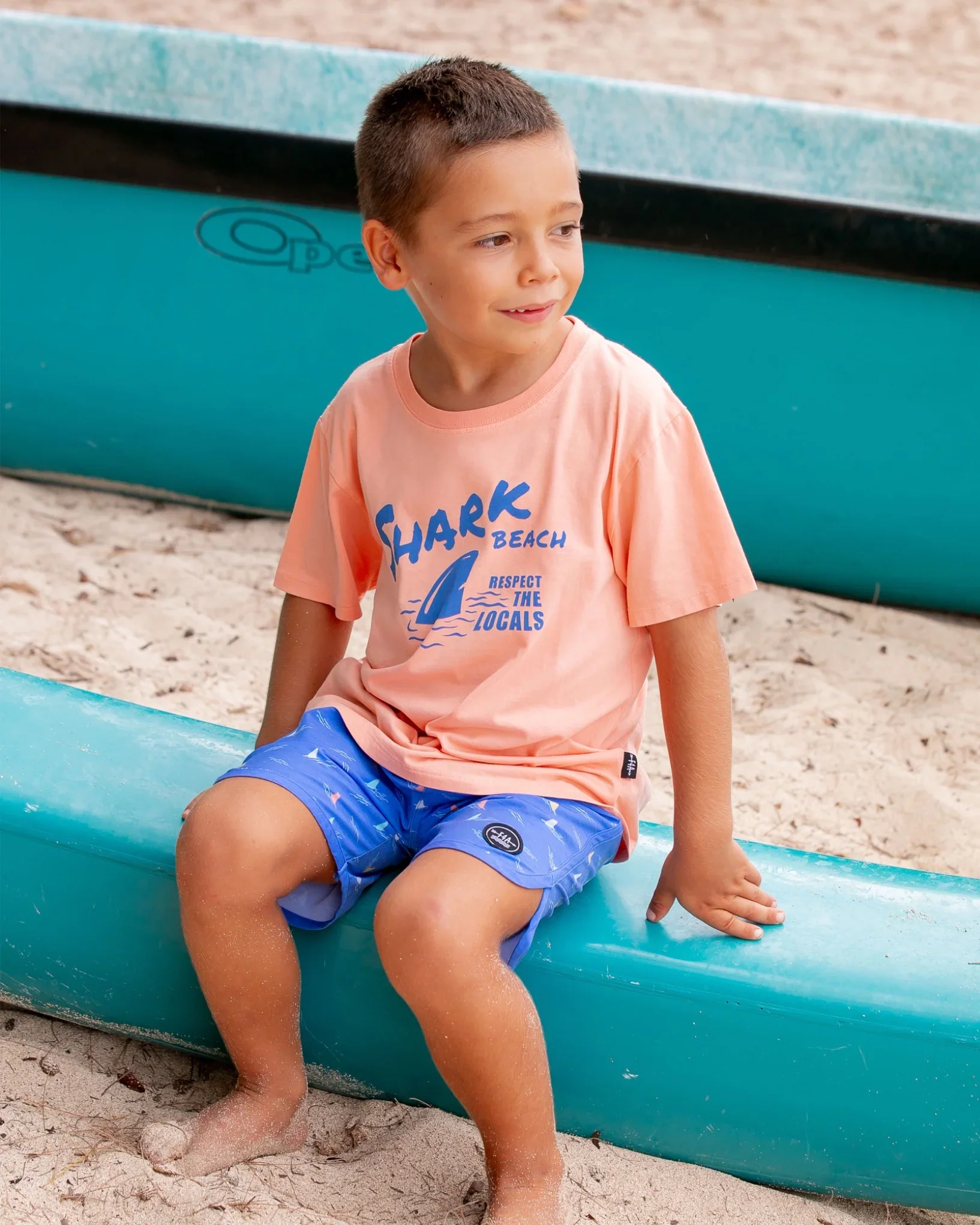 FEATHER 4 ARROW - KIDS SHARK BEACH VINTAGE TEE - Image 2