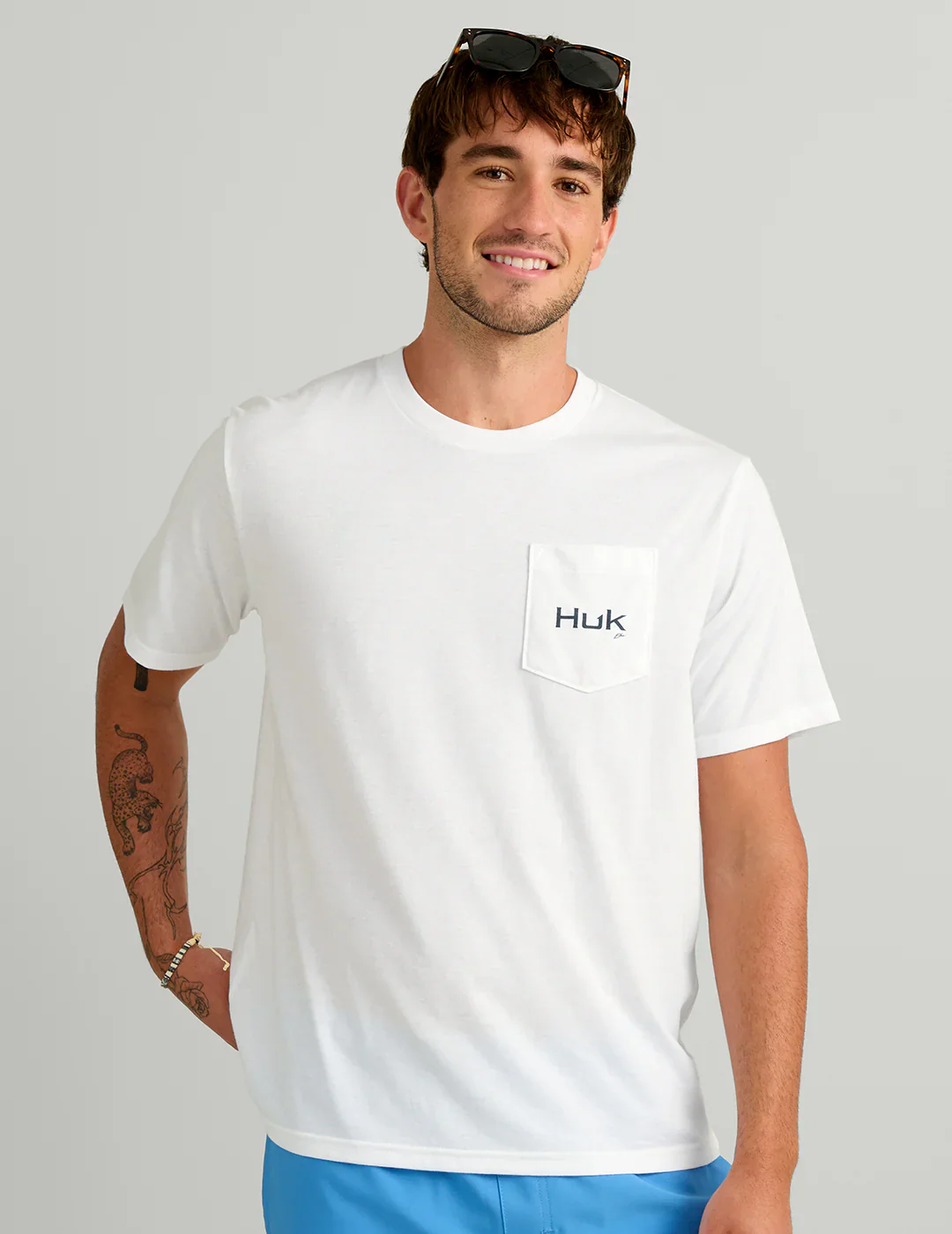 HUK - MEN'S KC PLAQUE SS POCKET TEE - Image 5