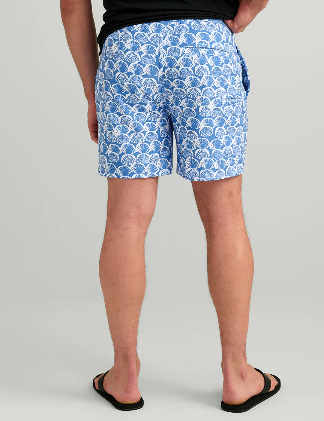 HUK - MEN'S PURSUIT PRINTED VOLLEY - Image 9