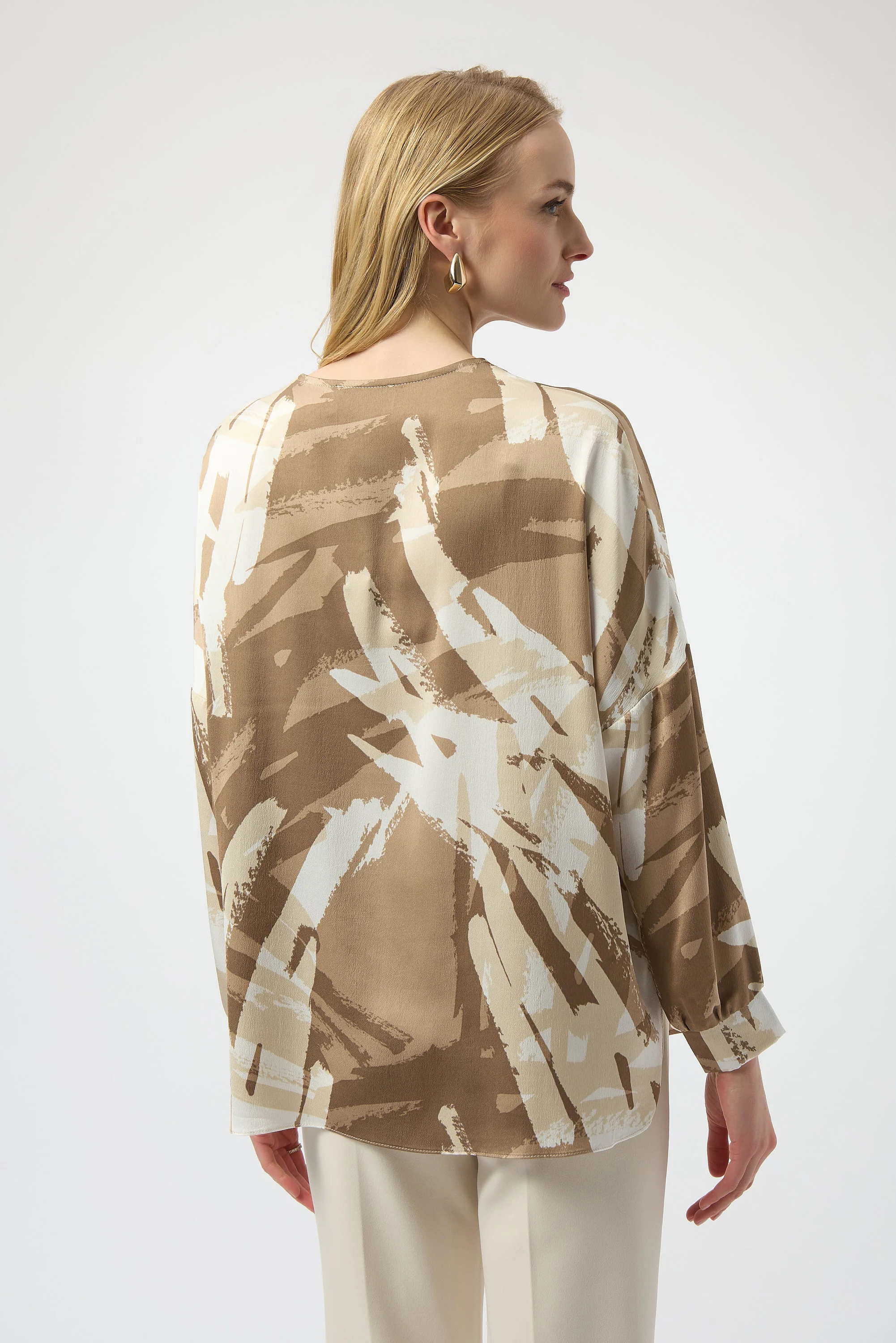 JOSEPH RIBKOFF- WOMEN'S V NECK ZIPPER TOP - Image 3