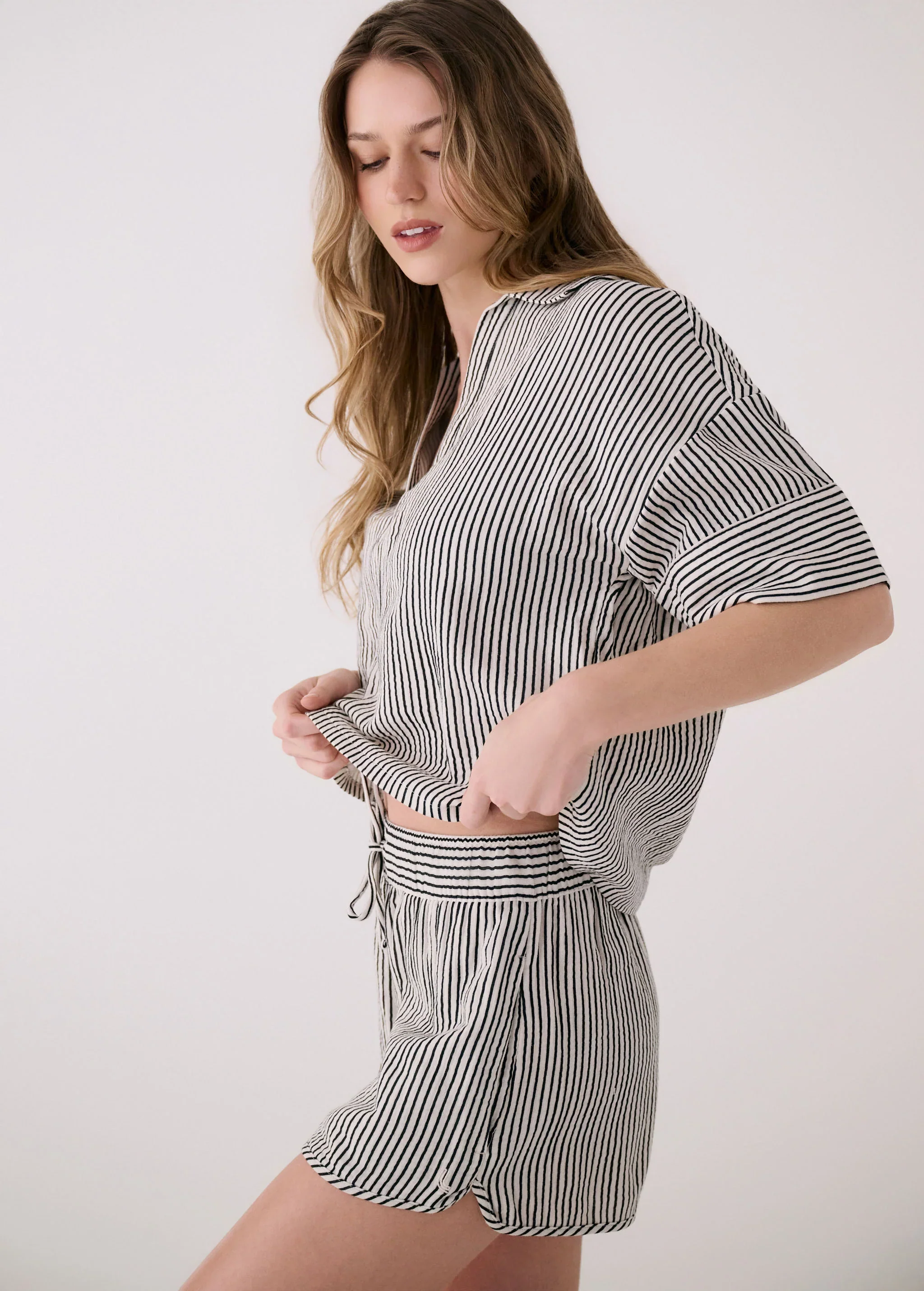 LOLE - BELLA SHORTS - Image 2