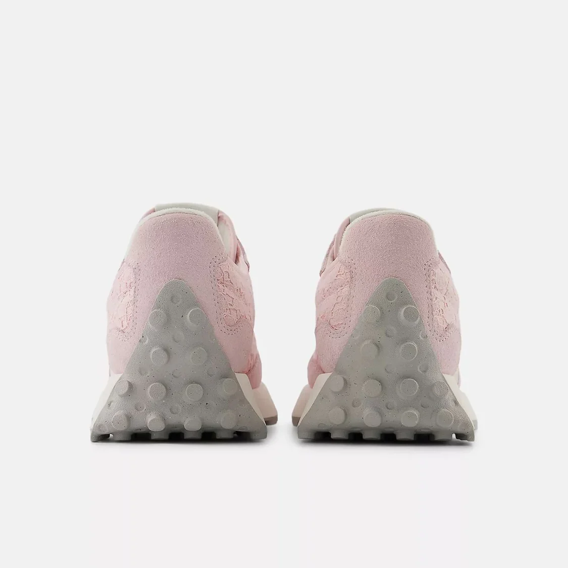 NEW BALANCE - WOMEN'S 327 SNEAKER - Image 6