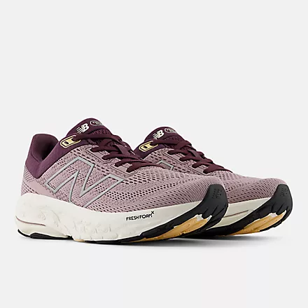 NEW BALANCE- WOMEN'S 860 ATHLETIC SHOE - Image 2