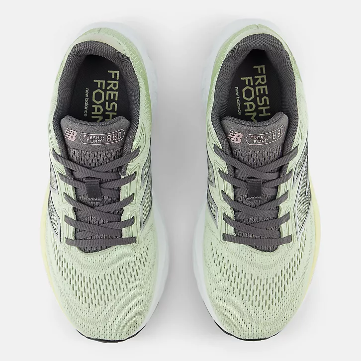 NEW BALANCE- WOMENS 880 SNEAKER - Image 4
