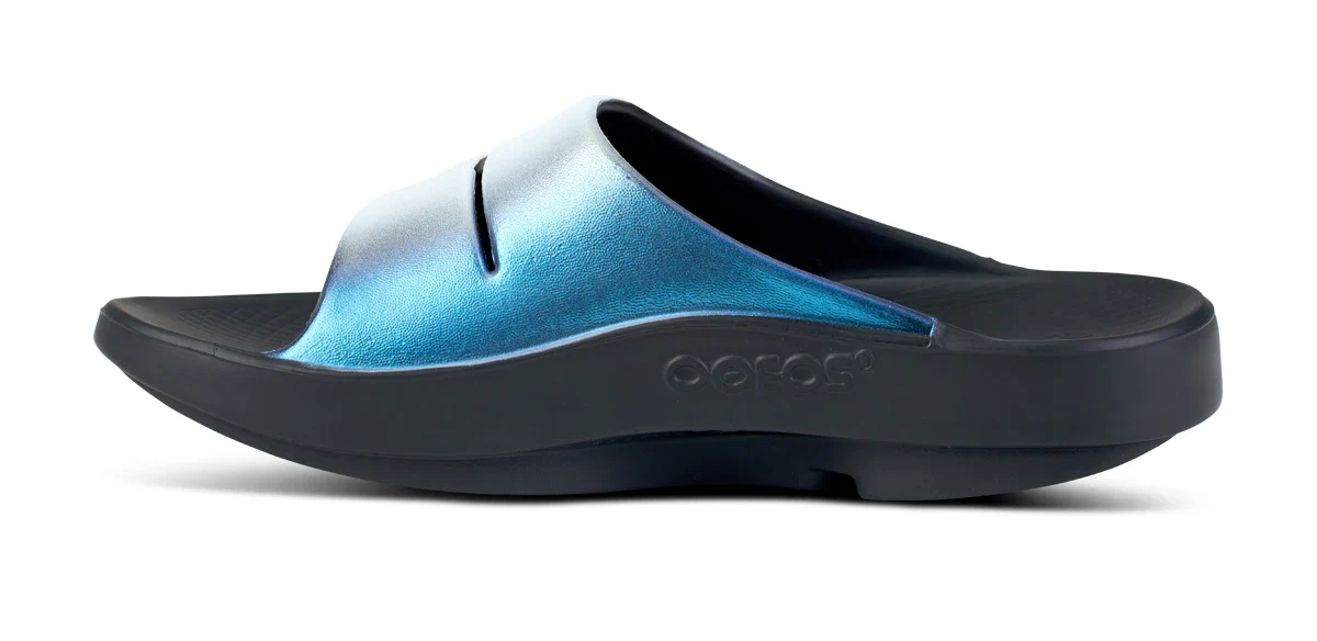 OOFOS - Women's OOahh Luxe Slide Sandal - Image 3