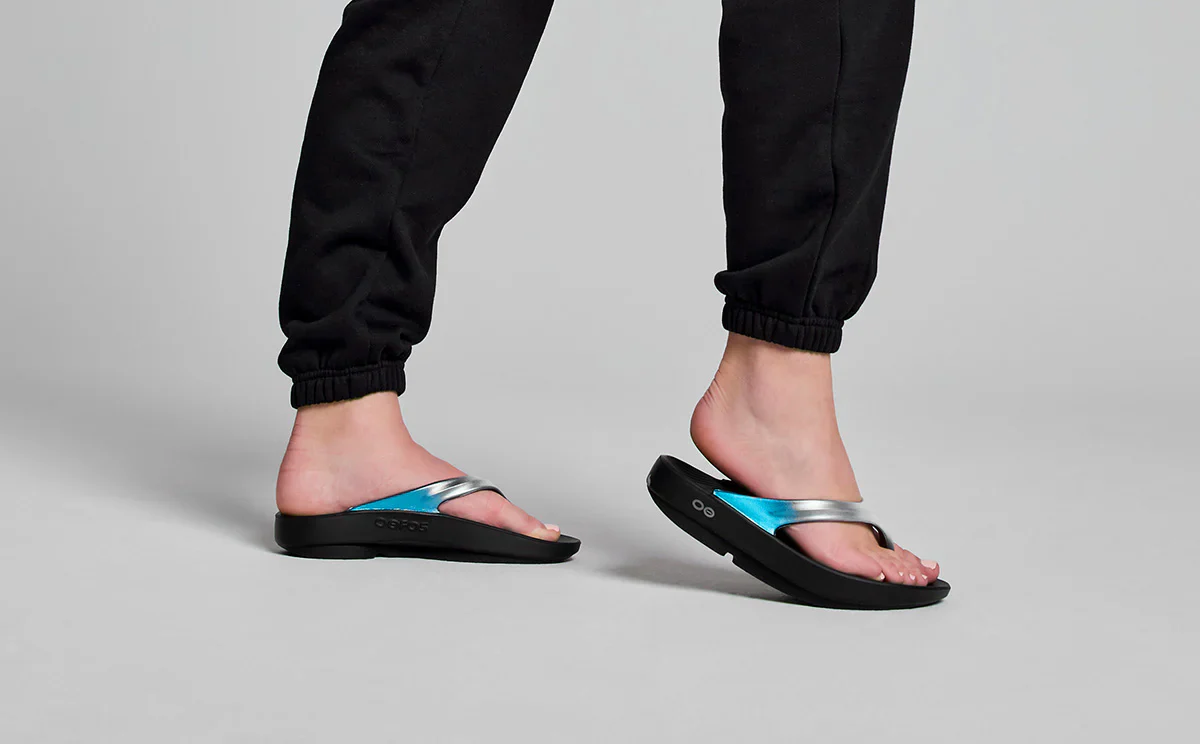 OOFOS - Women's OOlala Luxe Thong Sandal - Image 11