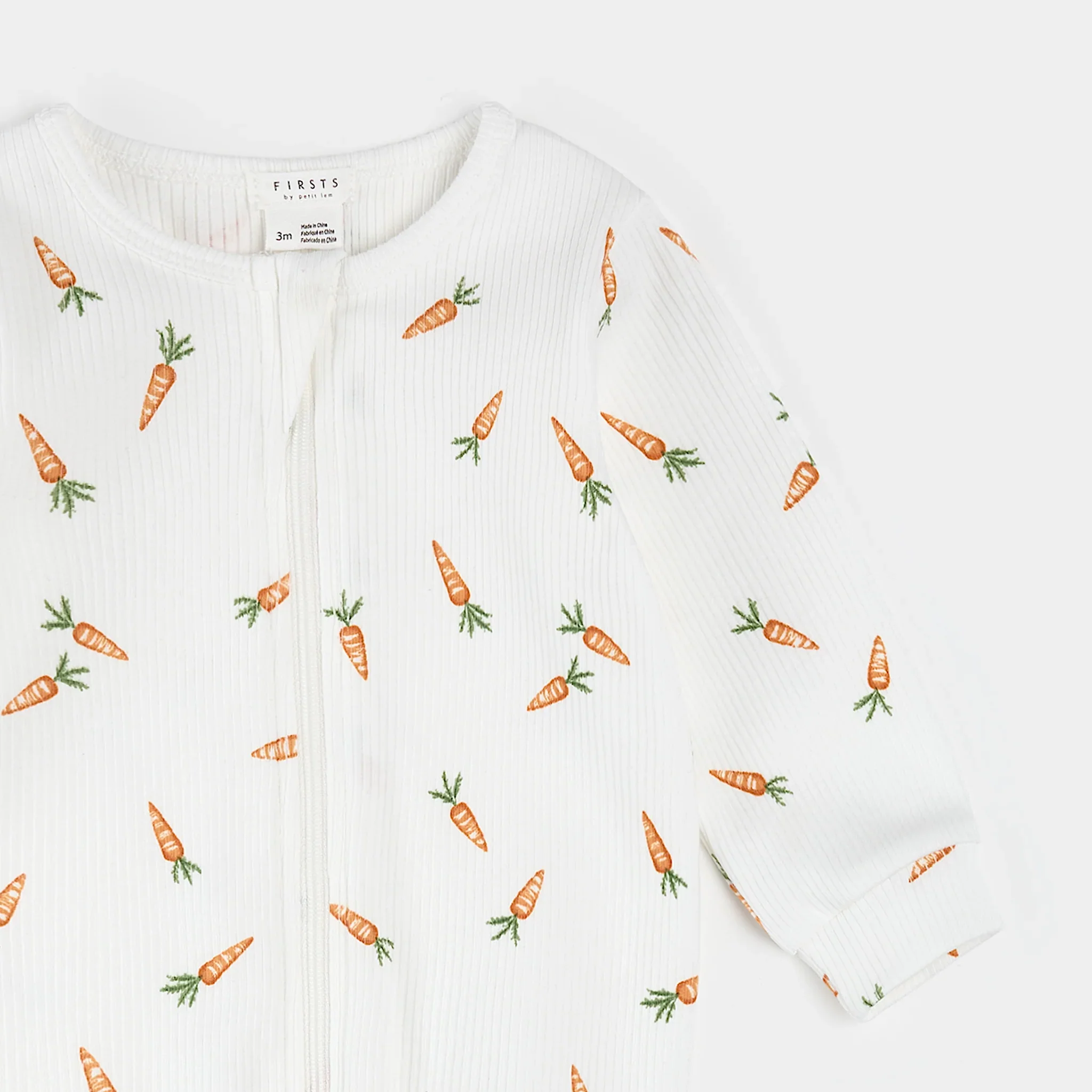 PETIT LEM - Baby Carrots Print on Off-White Ribbed Sleeper - Image 2