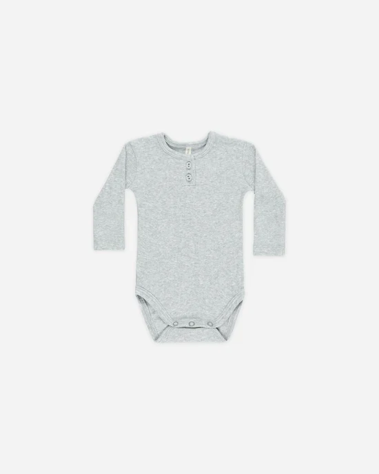 QUINCY MAE - RIBBED LONG SLEEVE ONESIE - Image 2