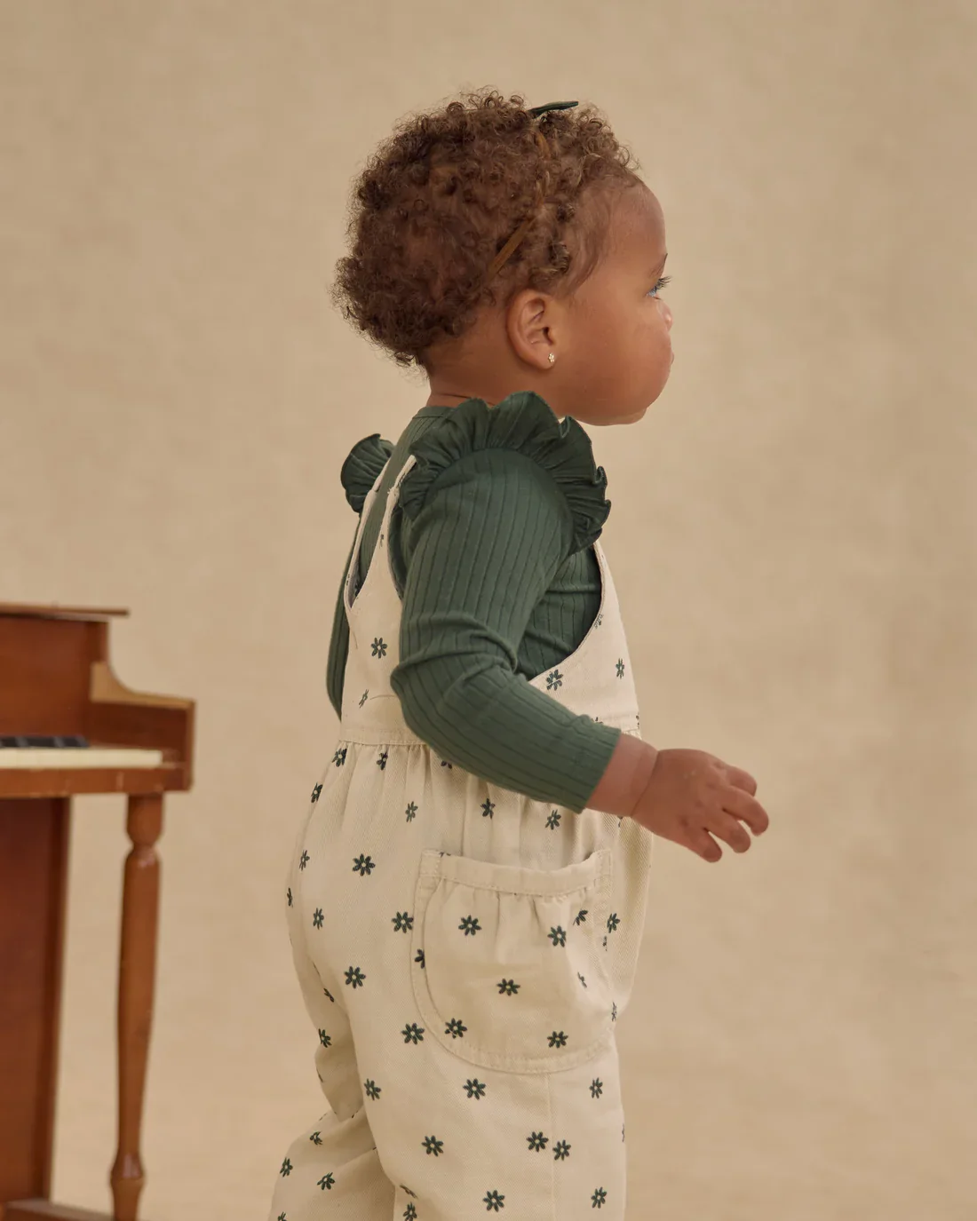 RYLEE + CRU- KIDS SHOULDER RUFFLE BODYSUIT - Image 4