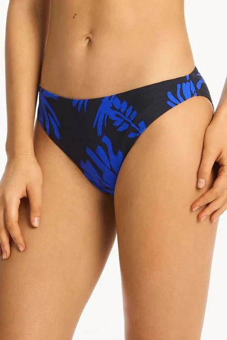 SEA LEVEL- WOMEN'S TRADWIND CHEEKY SWIM BOTTOM - Image 3