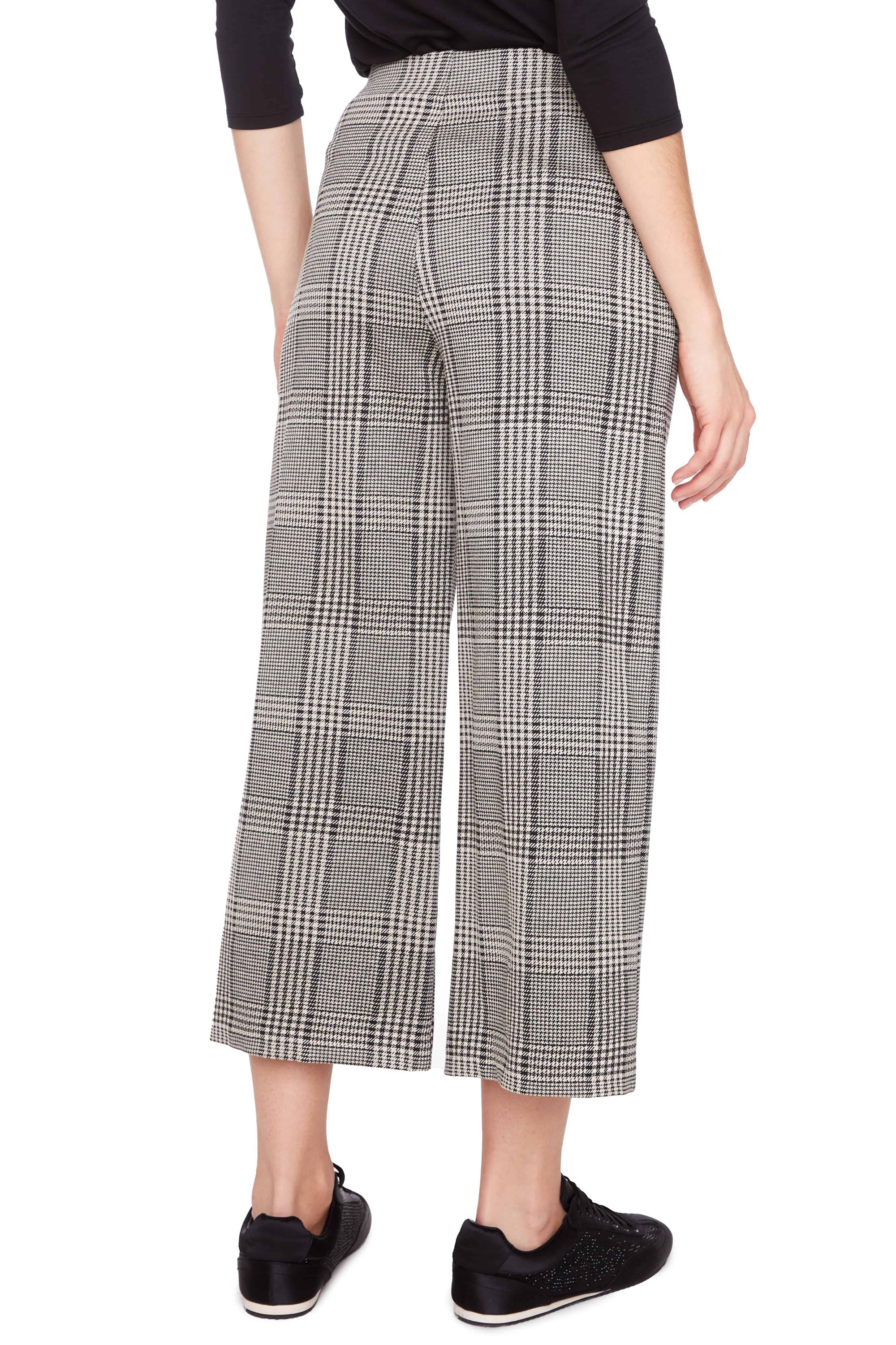 UP! PANT-  WOMEN'S BEIGE PLAID KNIT CROPPED GAUCHO PANT - Image 2