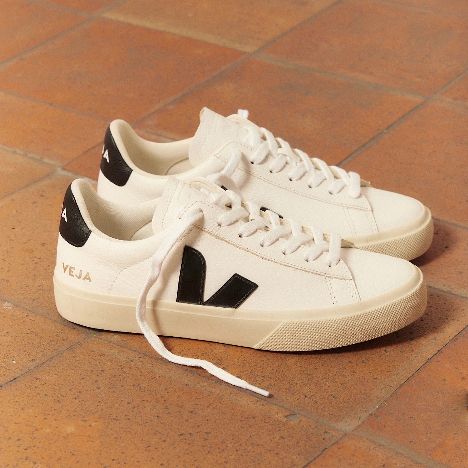 VEJA- WOMEN'S CAMPO LEATHER SNEAKER - Image 18