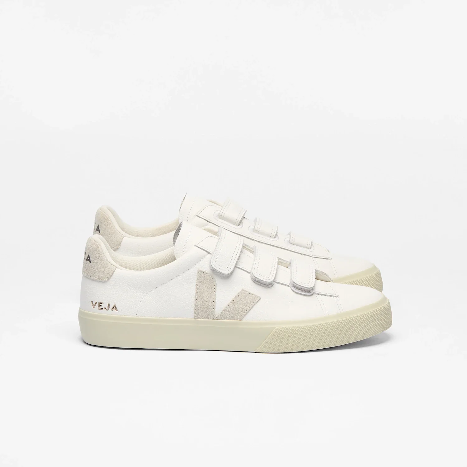VEJA- WOMEN'S RECIFE CHROMEFREE LEATHER SNEAKER - Image 2