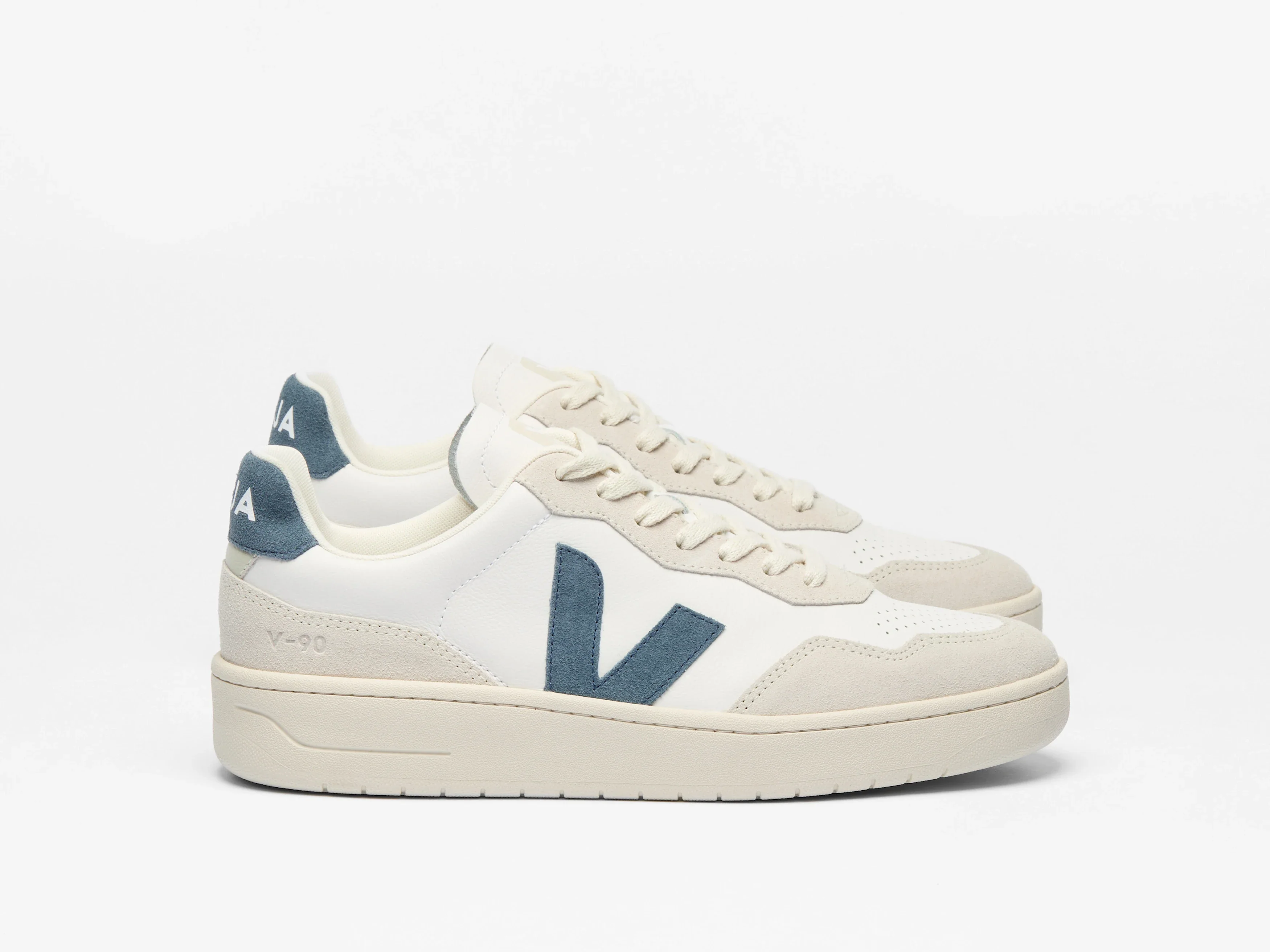 VEJA- WOMEN’S V-90 LEATHER SHOE - Image 8