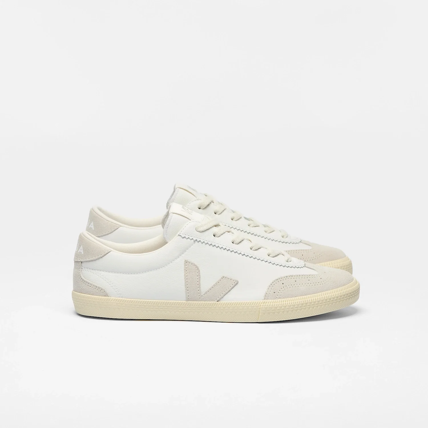 VEJA- WOMEN'S VOLLY LEATHER SNEAKER - Image 2