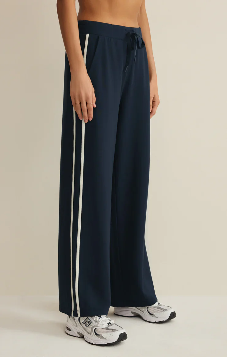 Z SUPPLY - WOMEN'S LAYOVER TRACK PANT - Image 5